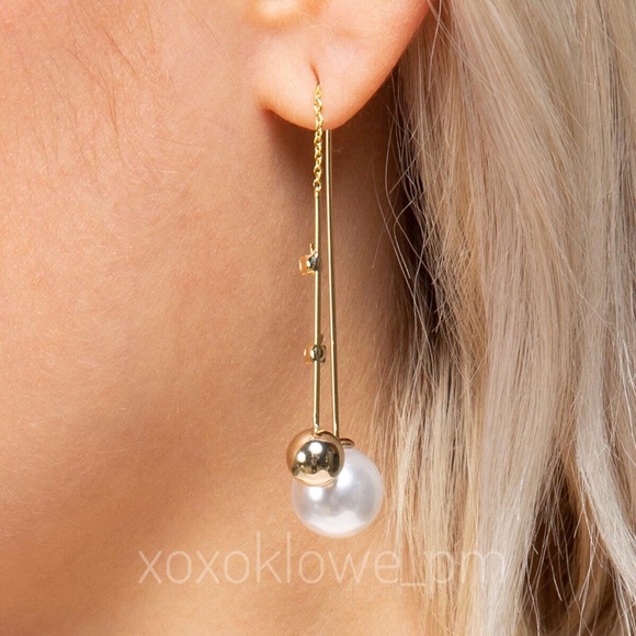 xoxoklowe Jewelry - Pearl & Rhinestone Dangle Drop Earrings